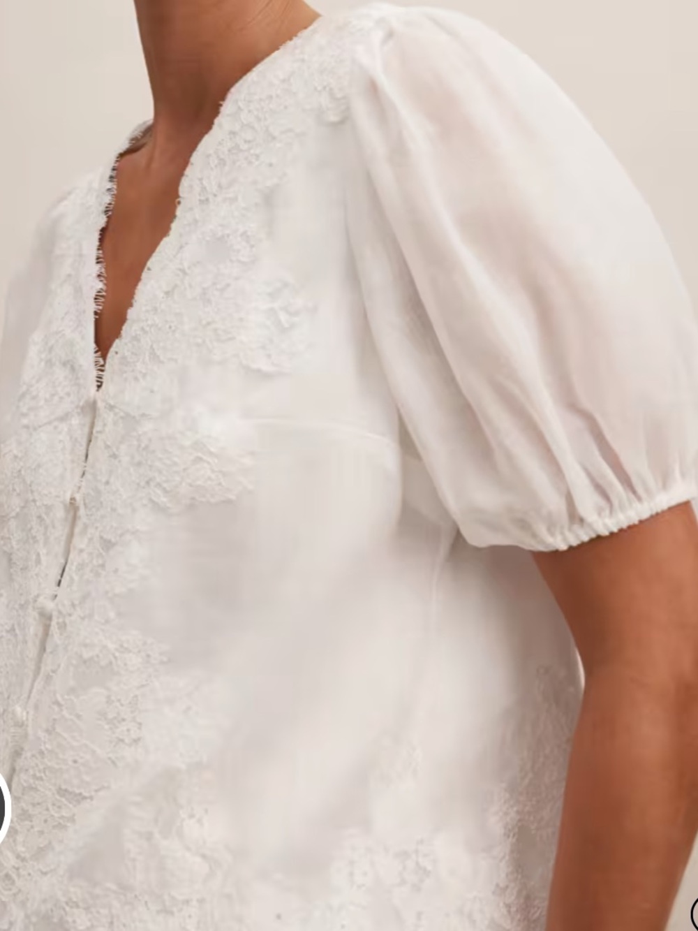 Sable Lace Scallop Blouse - Picture 3 of 5